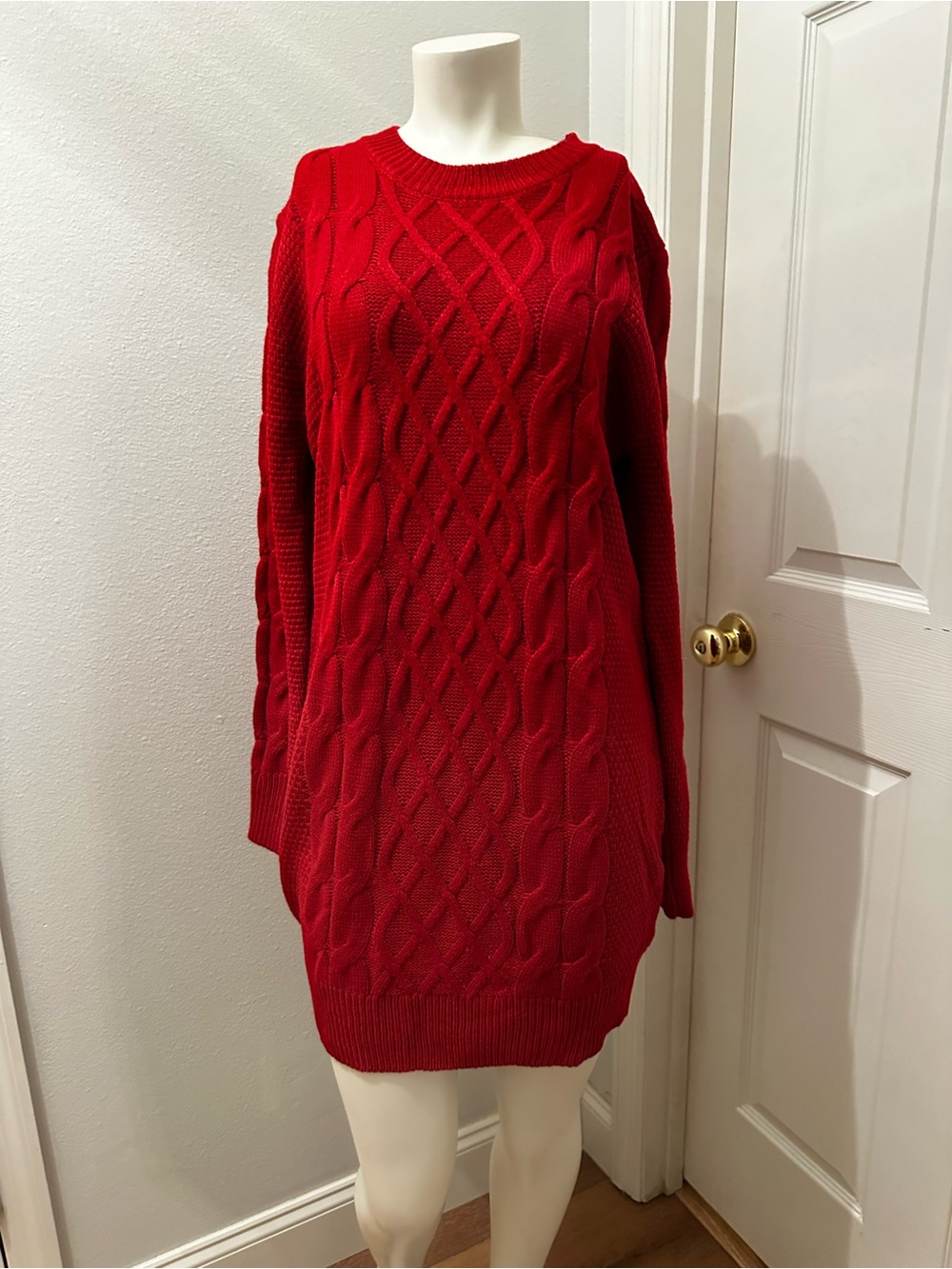 SHEIN women’s Red Cable Knit Sweater Dress - Long Sleeve medium